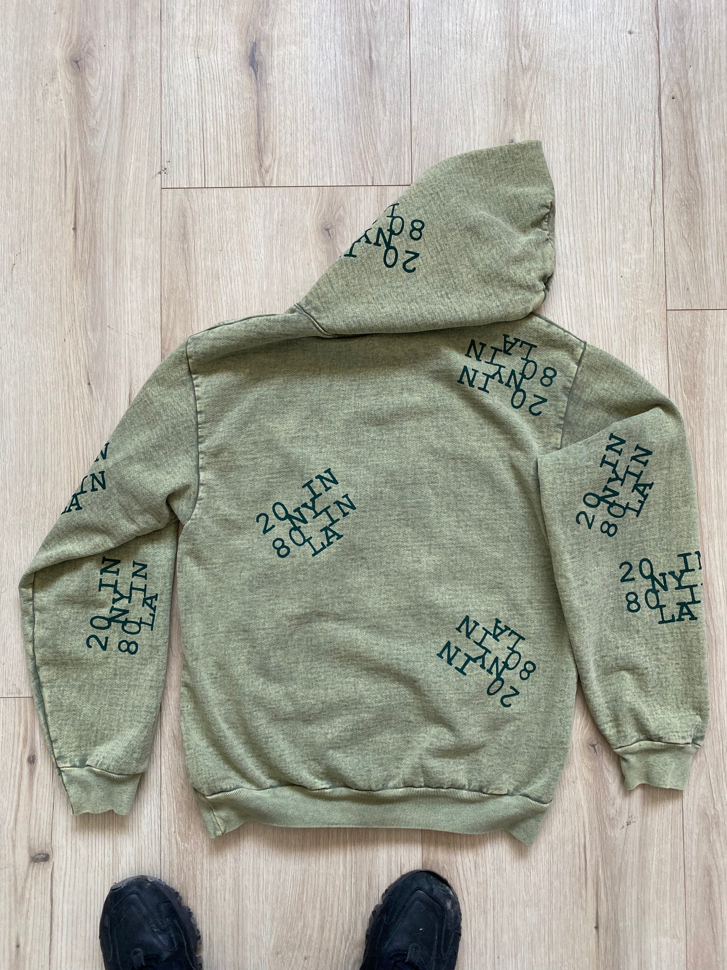ALLOVER SIZE MEDIUM
